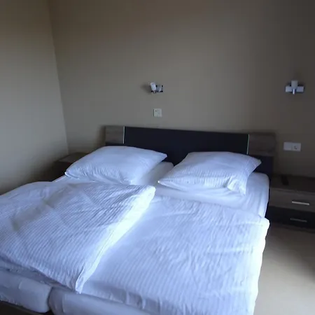 Hotel-pension Schlossgarten 3* Trippstadt