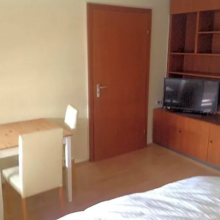 Hotel-pension Schlossgarten 3*