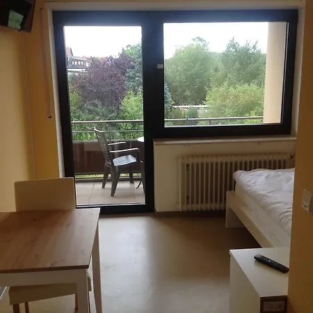 Bed & Breakfast Hotel-pension Schlossgarten 3*