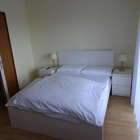 Frühstückspension Hotel-pension Schlossgarten 3*