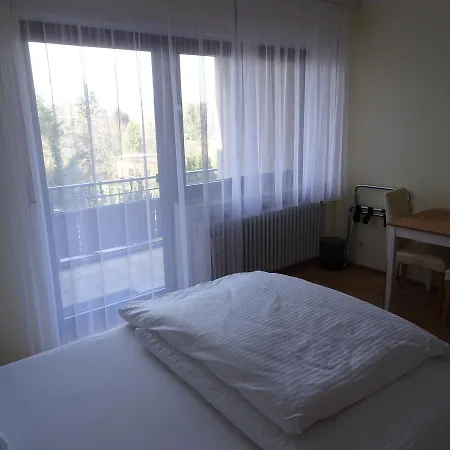 Bed & Breakfast Hotel-pension Schlossgarten Trippstadt