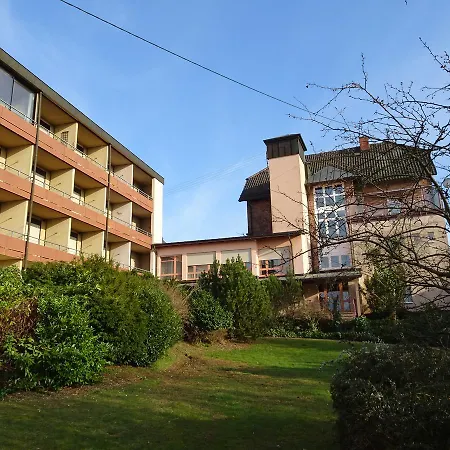 Hotel-pension Schlossgarten Frühstückspension Trippstadt