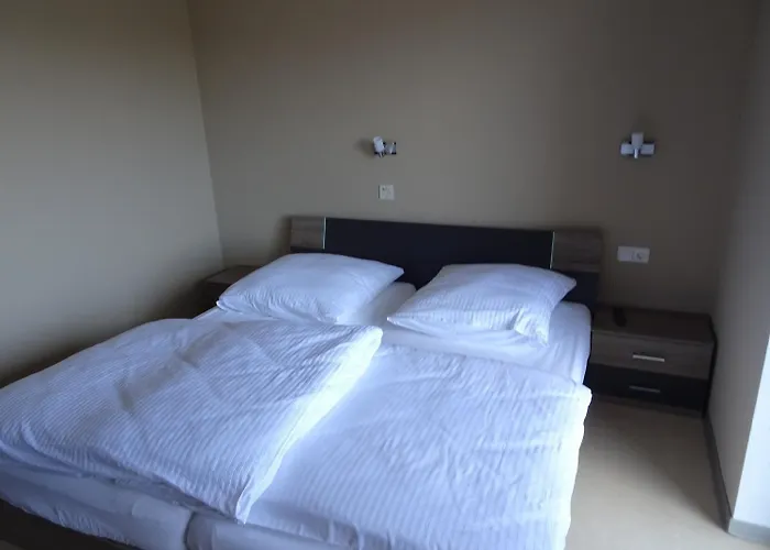 Hotel-pension Schlossgarten 3* Trippstadt