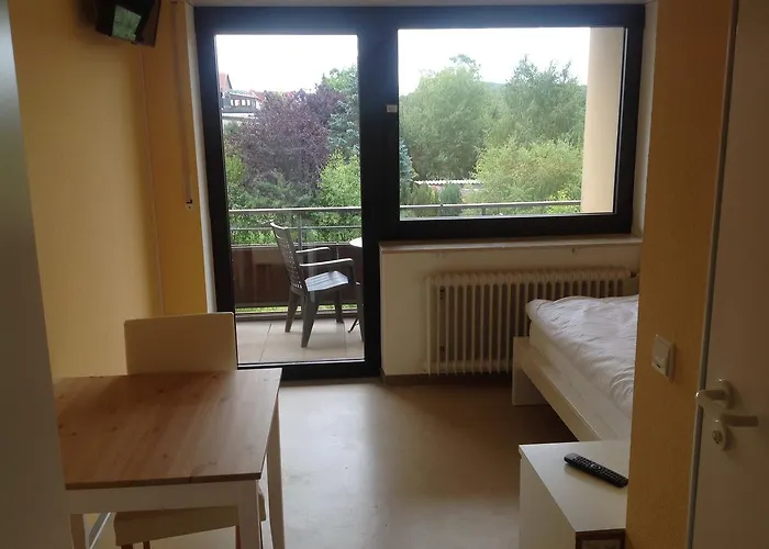 Nocleg ze śniadaniem Hotel-pension Schlossgarten 3*