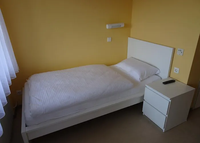 Hotel-pension Schlossgarten Nocleg ze śniadaniem Trippstadt